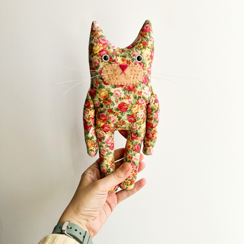 Lucy - Upstanding Mini Chonk Floral Cotton Cat Doll